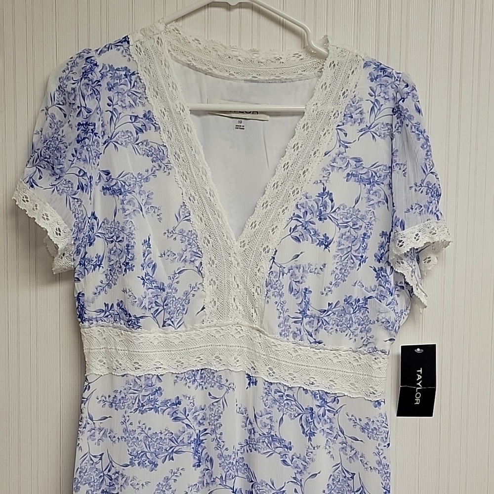 Taylor Blue & White Floral Maxi Tiered Prairie Dress Sz 10 New cottagecore - Picture 5 of 10